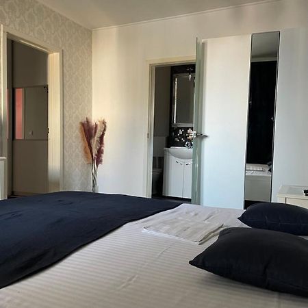 GalaţiApartament Cu 3 Dormitoare Jolie.Mアパートメント エクステリア 写真