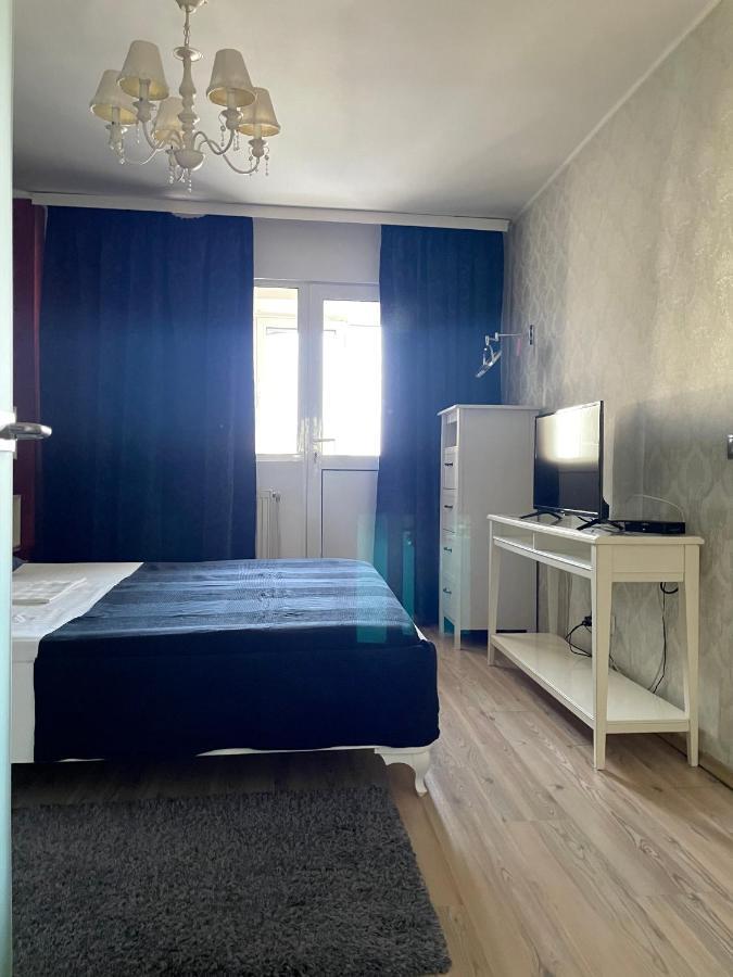GalaţiApartament Cu 3 Dormitoare Jolie.Mアパートメント エクステリア 写真