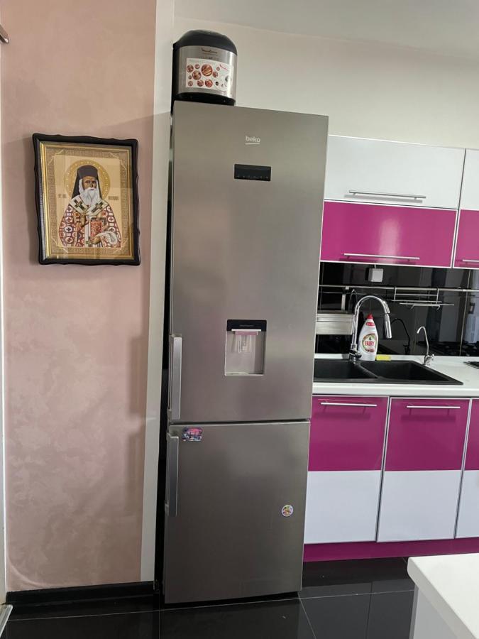 GalaţiApartament Cu 3 Dormitoare Jolie.Mアパートメント エクステリア 写真