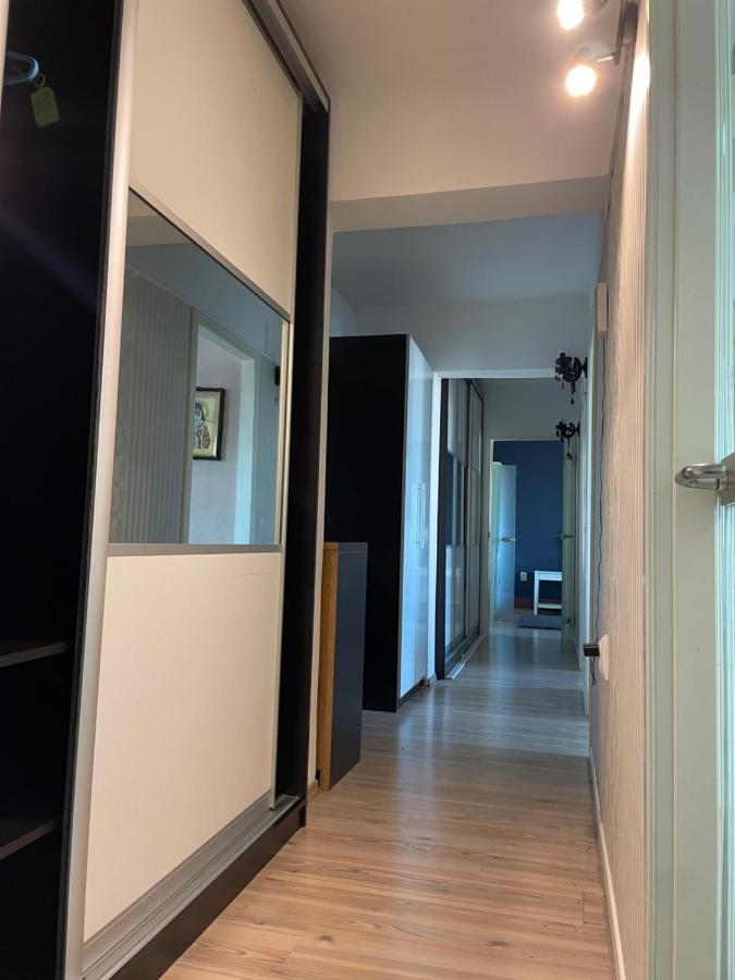 GalaţiApartament Cu 3 Dormitoare Jolie.Mアパートメント エクステリア 写真